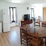 Gengina, Muy Centrico